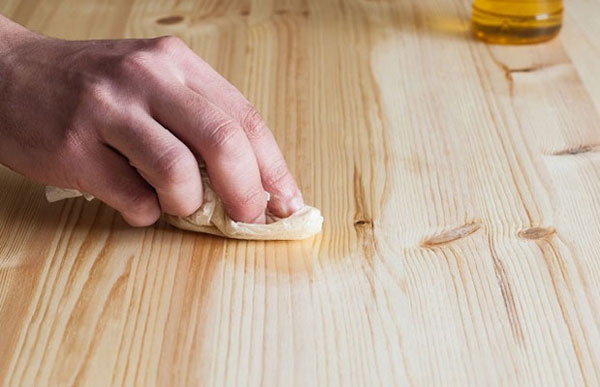 cách xử lý sàn nhựa bị xước