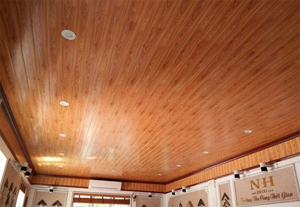 kích thước tấm ốp trần nhựa