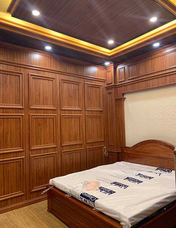 mẫu ốp trần nhựa giả gỗ