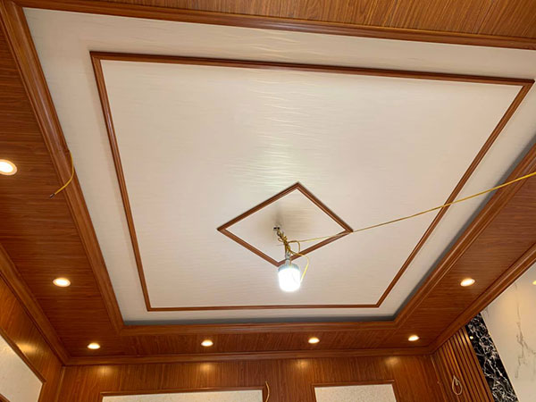 mẫu trần nhựa giả gỗ nhiều người lựa chọn