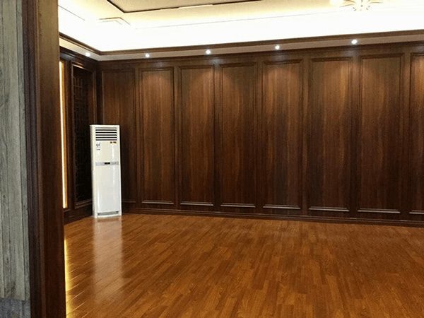 Tấm ốp tường composite giả gỗ là gì