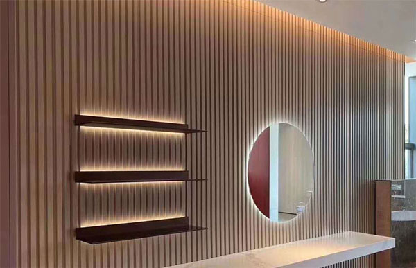Tấm ốp tường PVC có độc hại không