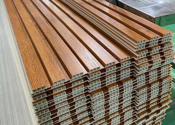 Thi công tấm nhựa ốp tường tại Hải An
