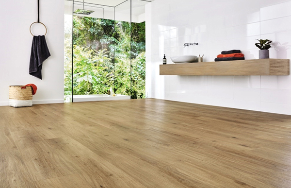 Nguyên nhân và cách khắc phục sàn nhựa giả gỗ bị nóng