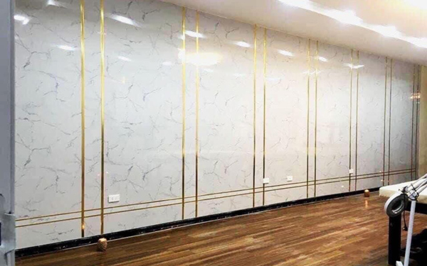 Tấm ốp nhựa giả đá có tốt không